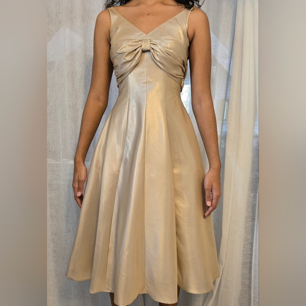 Gold Ruched Backless Midi Dress with Sweetheart Neckline Size 6